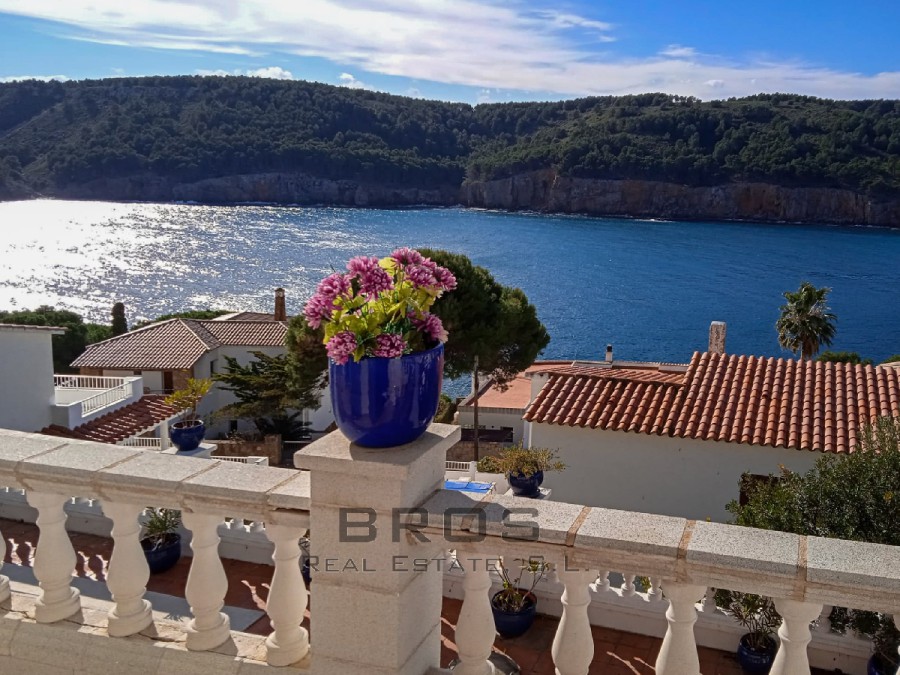 VILLA EN PUNTA MONTGO CON VISTAS PANORÁMICAS AL MAR