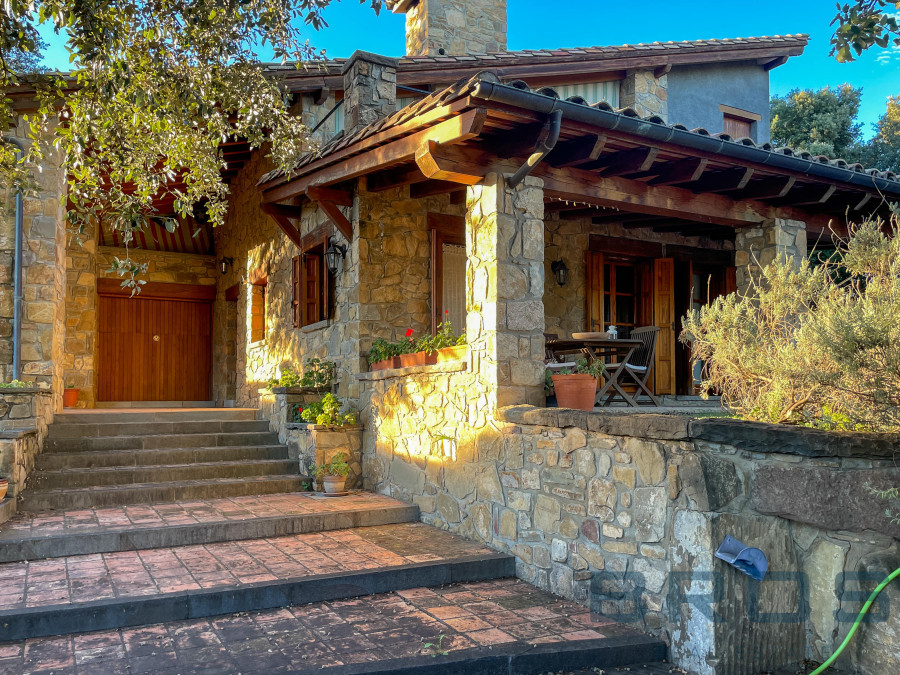 XALET EXCLUSIU EN L’ENTORN NATURAL I PROTEGIT DE LA GARROTXA