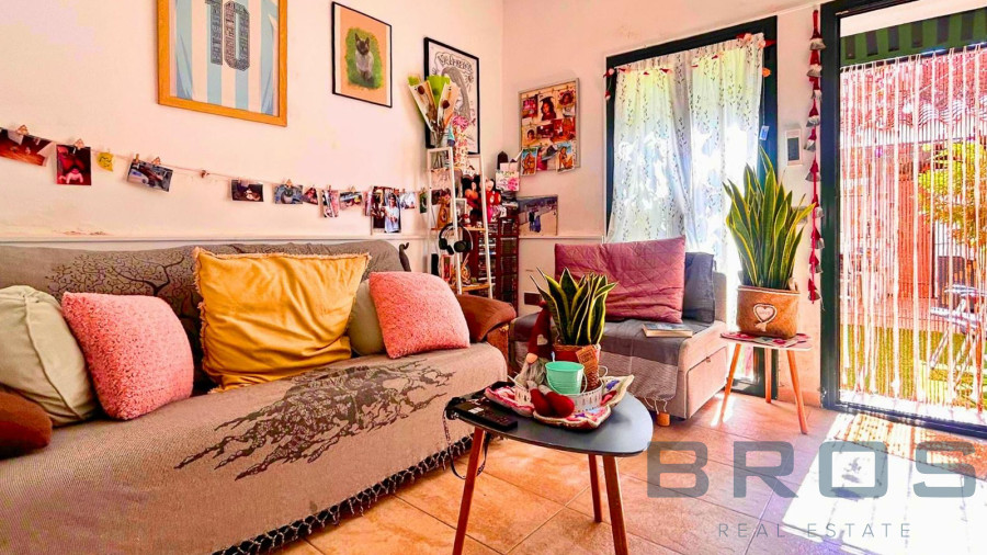 ENCANTADORA CASA DE PUEBLO REFORMADA CON PATIO EN PLENO CENTRO